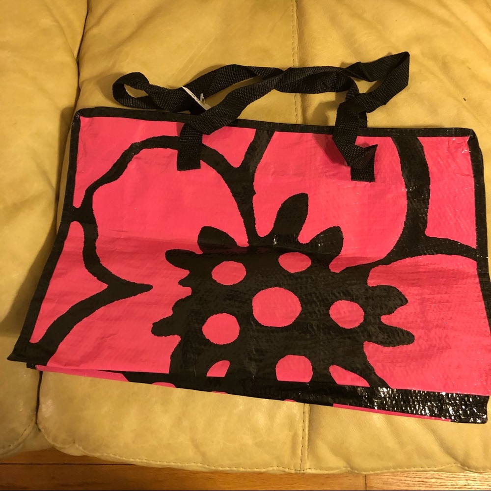 NWT Set of 2 reusable Macy’s totes Breast Cancer Awareness